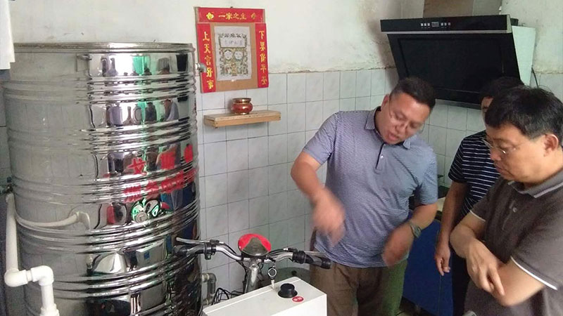 暖朝領導實地調研.jpg